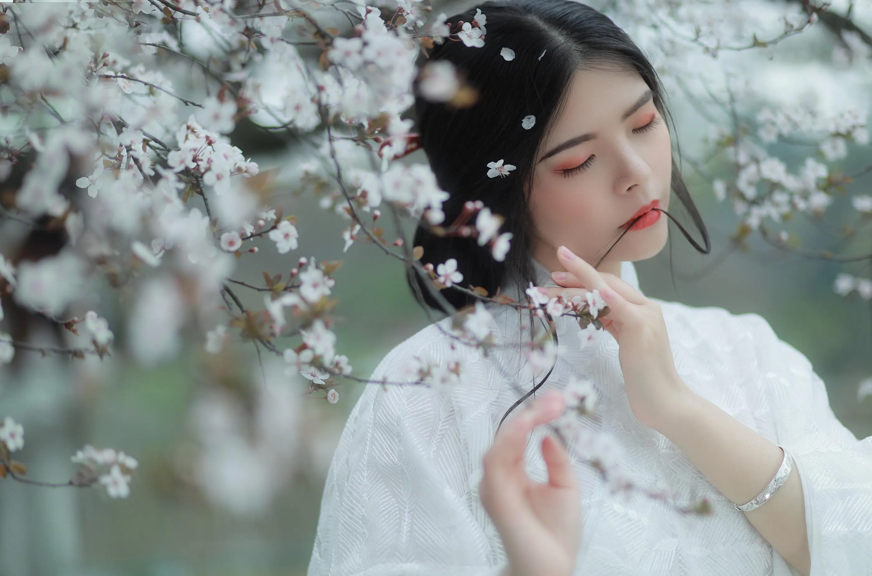 [YITUYU艺图语]2021.12.31 杏花雨 晚晚 [21P]插图9